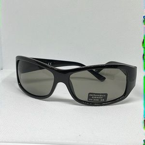 Unisex black frame sunglasses